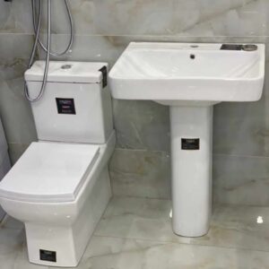 ENSEMBLE CHAISE ANGLAISE ET LAVABO COMPLET